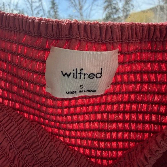 Aritzia Wilfred Smocked Square-Neck Crop Top with Sheer Puff Sleeves - Picture 2 of 2